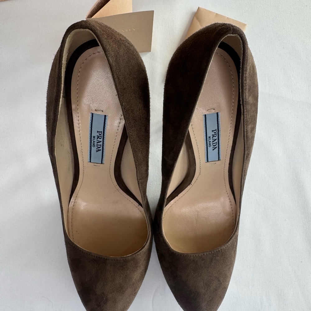 Prada Camoscio Basic Visone Suede Pumps Size 37 1… - image 6